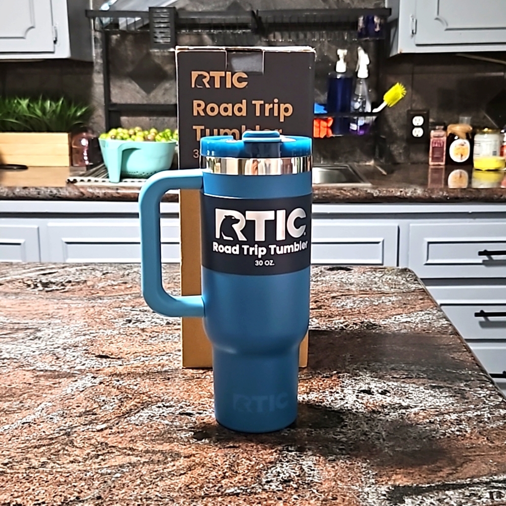Rtic road trip tumbler 30oz